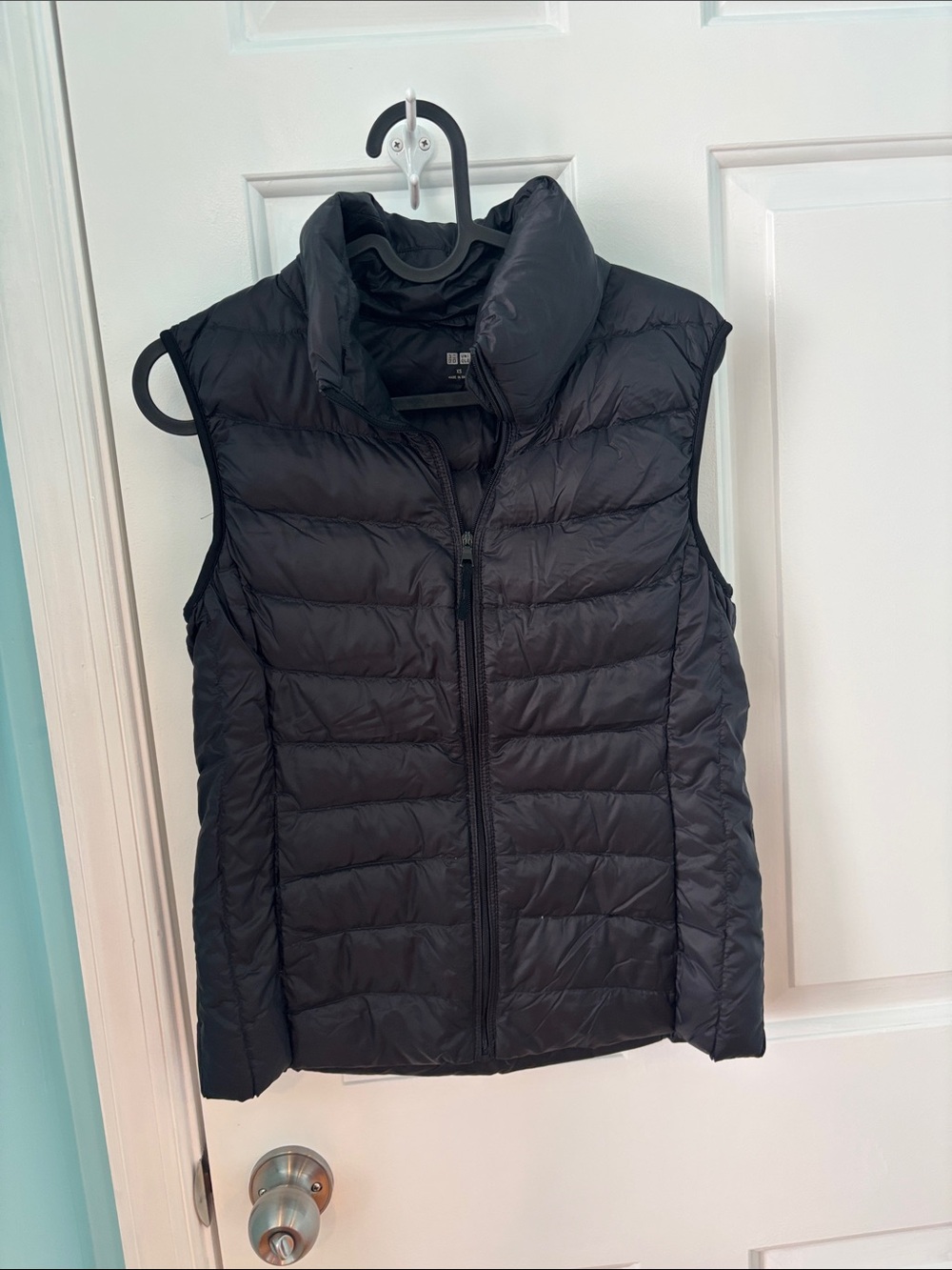 Uniqlo Black Quilted Packable Down Vest